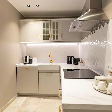 Апартаменты Wunderschoenes Altbaujuwel In Ruhiger Innenstadtlage *