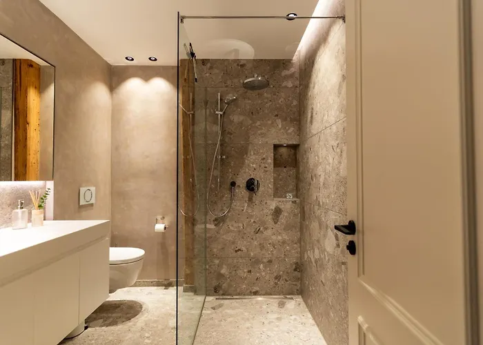 Wunderschoenes Altbaujuwel In Ruhiger Innenstadtlage Apartmán Augsburg