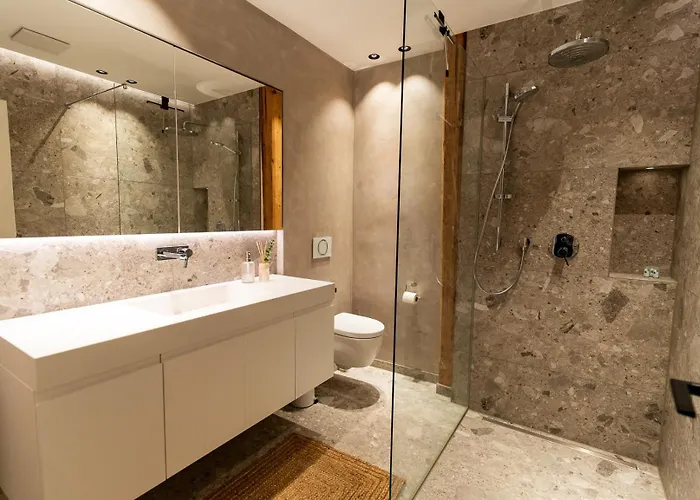 Wunderschoenes Altbaujuwel In Ruhiger Innenstadtlage