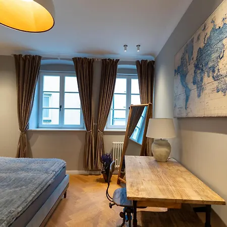 Wunderschoenes Altbaujuwel In Ruhiger Innenstadtlage Apartmán Augsburg