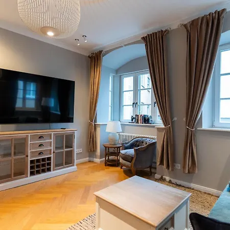 Wunderschoenes Altbaujuwel In Ruhiger Innenstadtlage *